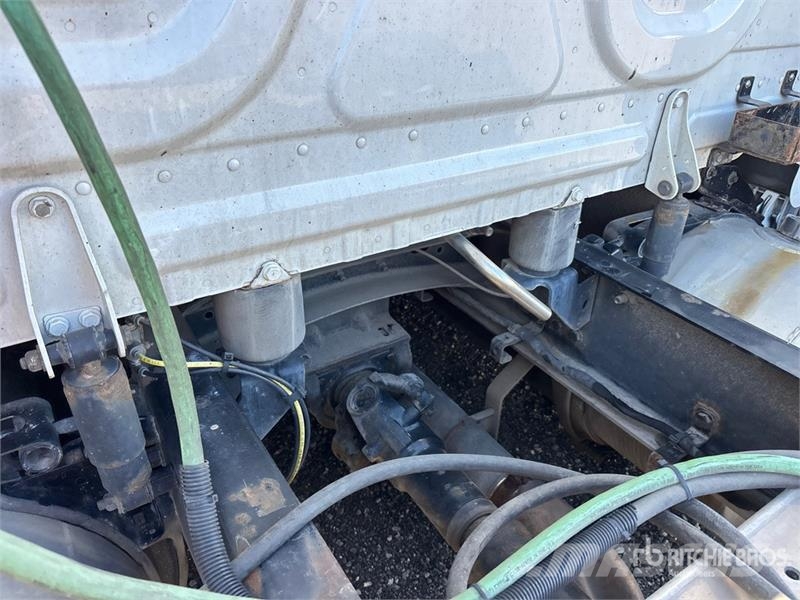 Freightliner Cascadia 126 Vetopöytäautot