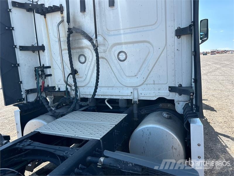 Freightliner Cascadia 126 Tractores (camiões)
