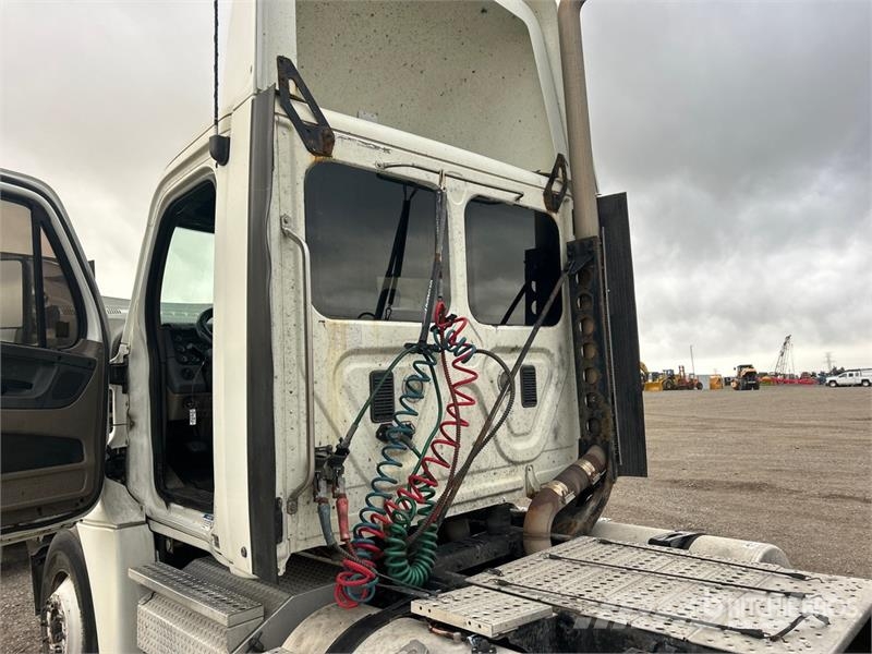Freightliner Cascadia 125 曳引機組件