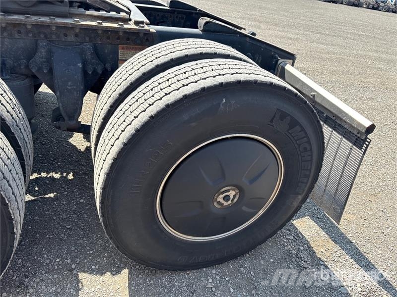 Freightliner Cascadia 126 Tractores (camiões)