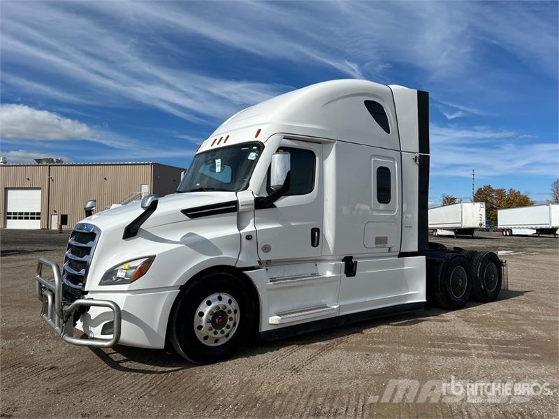 Freightliner Cascadia 126 وحدات الجر