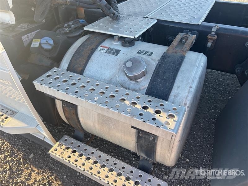 Freightliner Cascadia 126 وحدات الجر