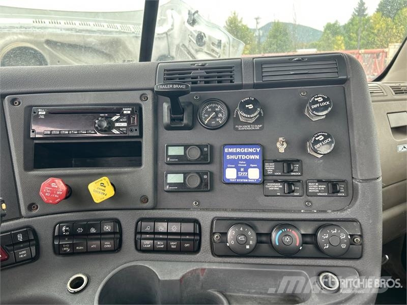 Freightliner Cascadia 125 Тягачі