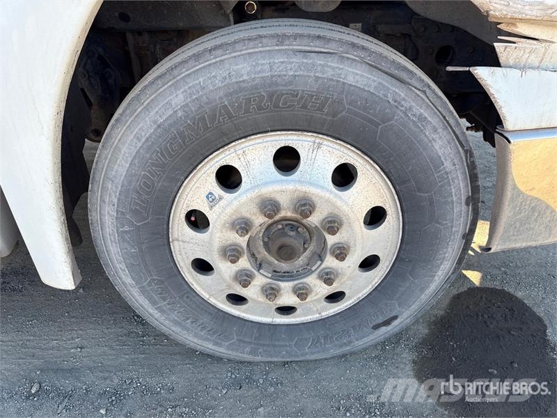 Freightliner Cascadia 125 وحدات الجر