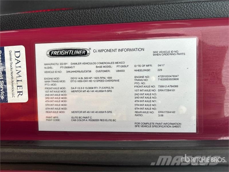 Freightliner Cascadia 126 6x4 T/A Sleeper Truck Tractor Cavalos mecânicos