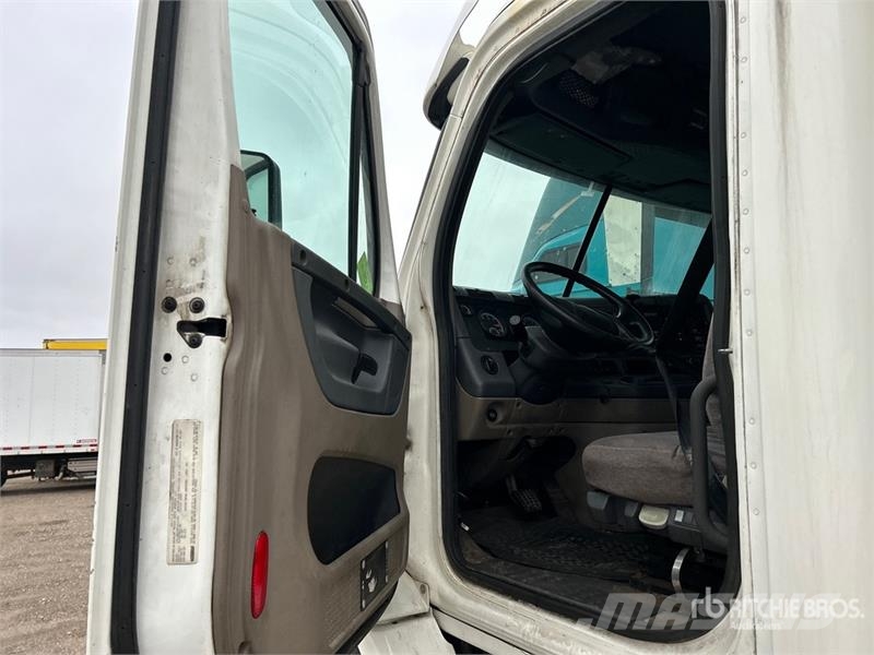 Freightliner Cascadia 113 Sattelzugmaschinen