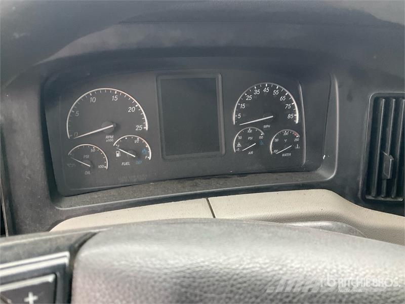Freightliner Cascadia 126 6x4 T/A Sleeper Truck Tractor Motrici e Trattori Stradali