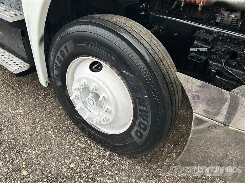 Freightliner Cascadia 125 6x4 T/A Sleeper Truck Tractor Motrici e Trattori Stradali