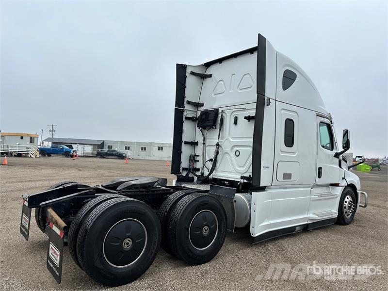 Freightliner Cascadia 126 وحدات الجر