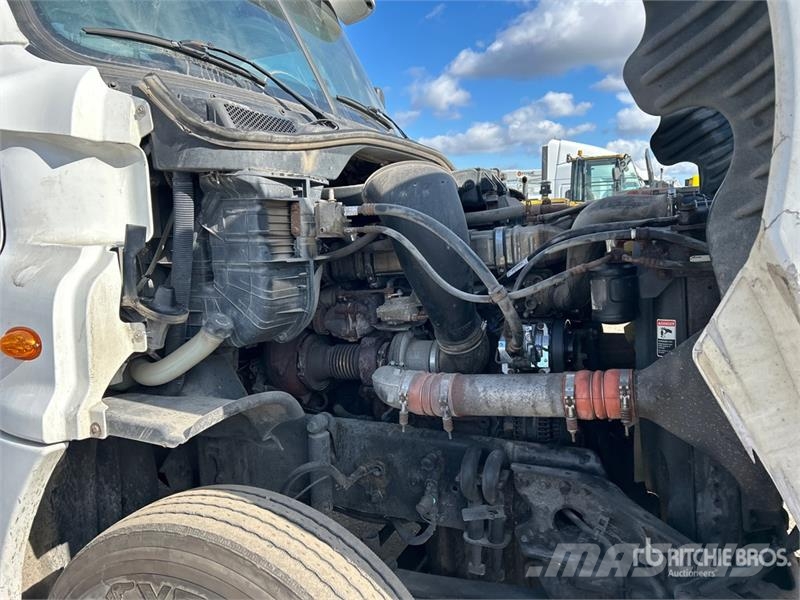 Freightliner Cascadia 125 وحدات الجر