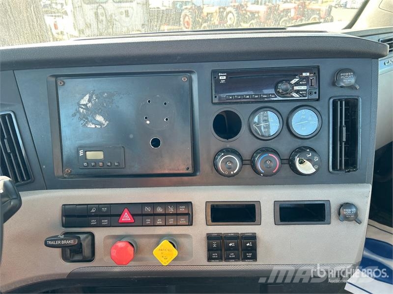 Freightliner Cascadia 126 Sattelzugmaschinen