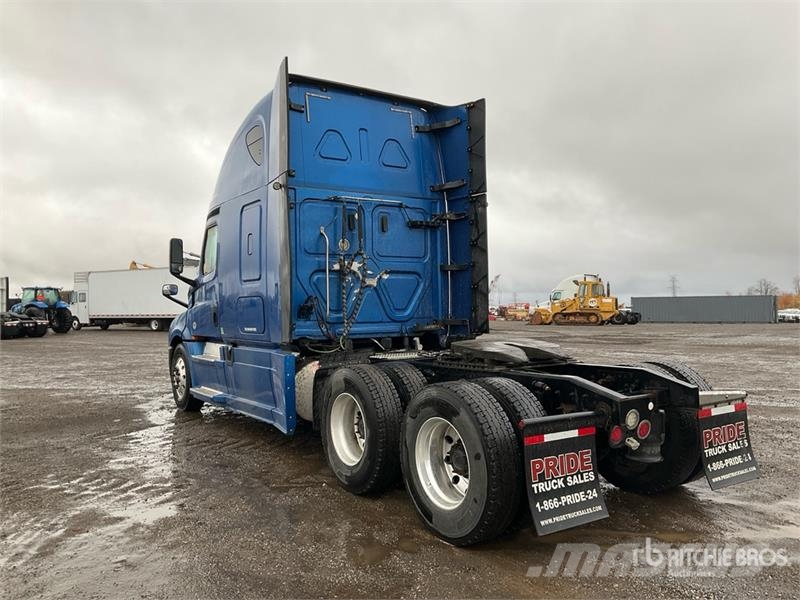 Freightliner Cascadia 126 Truck Tractor Units