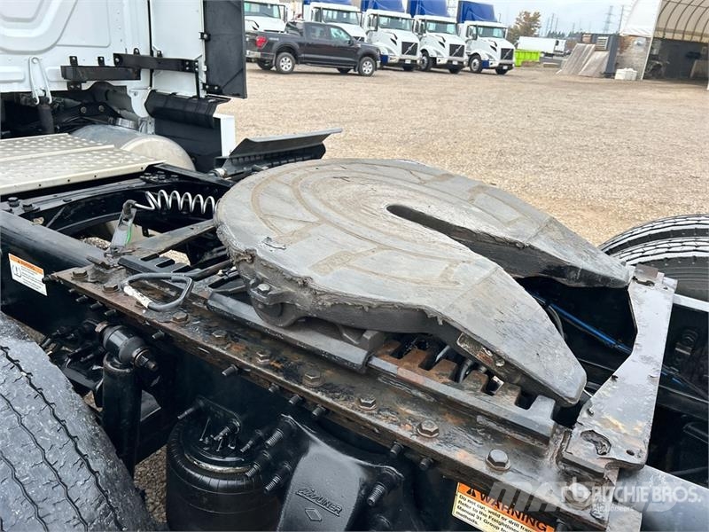 Freightliner Cascadia 126 Truck Tractor Units