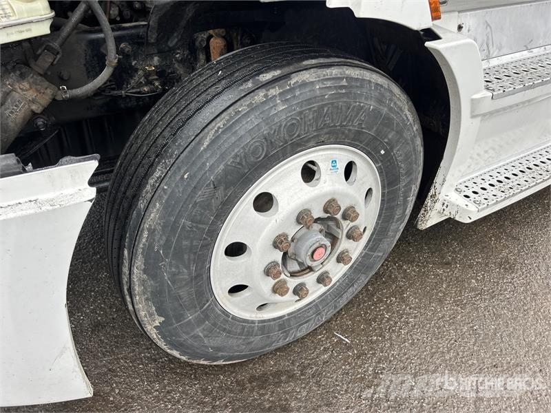 Freightliner Cascadia 116 Truck Tractor Units
