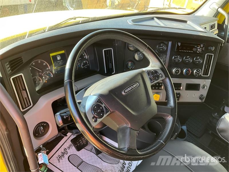 Freightliner Cascadia 126 Sattelzugmaschinen