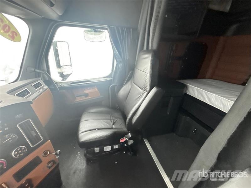 Freightliner Cascadia 126 Sattelzugmaschinen