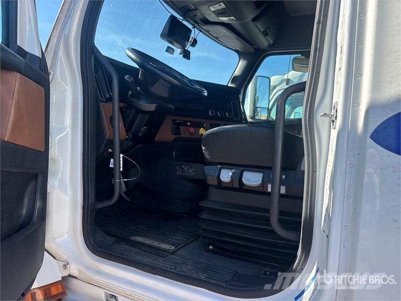 Freightliner Cascadia 126 Sattelzugmaschinen