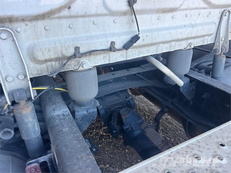 Freightliner Cascadia 126 وحدات الجر
