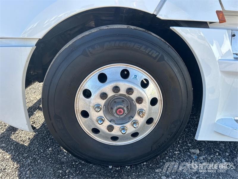Freightliner Cascadia 126 Trekkers