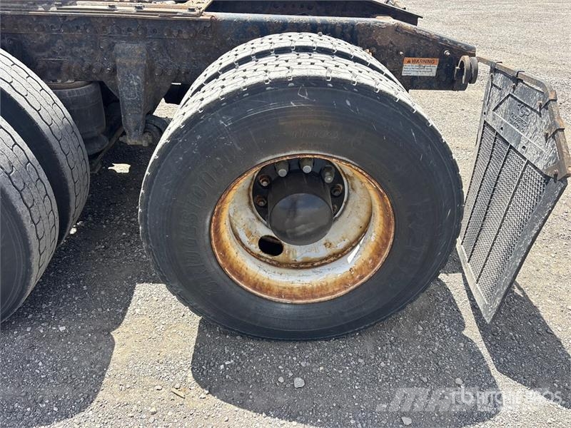 Freightliner Cascadia 125 6x4 T/A Sleeper Truck Tractor Motrici e Trattori Stradali