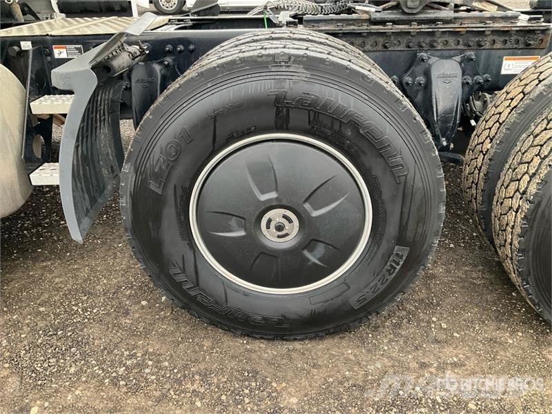 Freightliner Cascadia 126 Vetopöytäautot