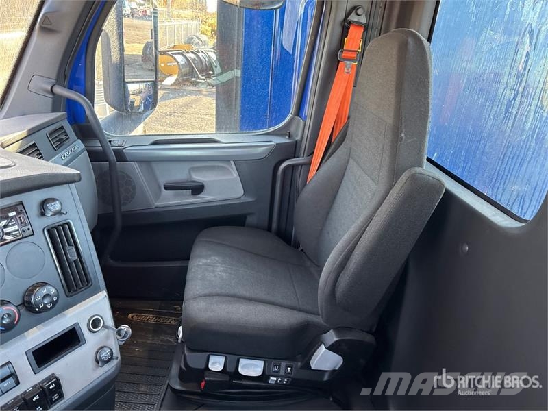 Freightliner Cascadia 126 Τράκτορες