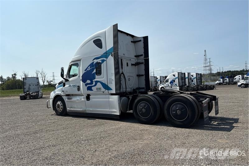 Freightliner Cascadia 126 Naudoti vilkikai