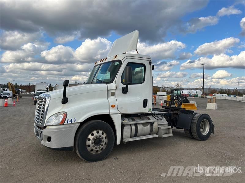 Freightliner Cascadia 125 Tractor Units