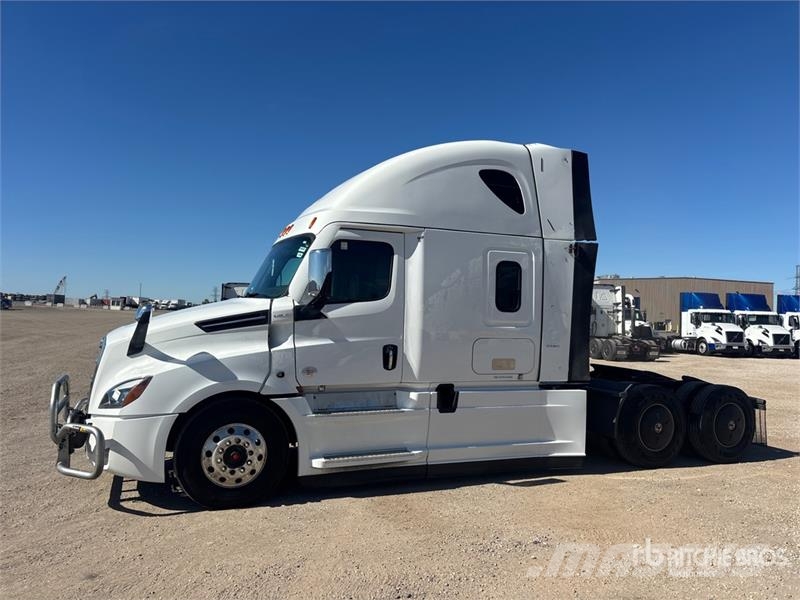 Freightliner Cascadia 126 Trekkers