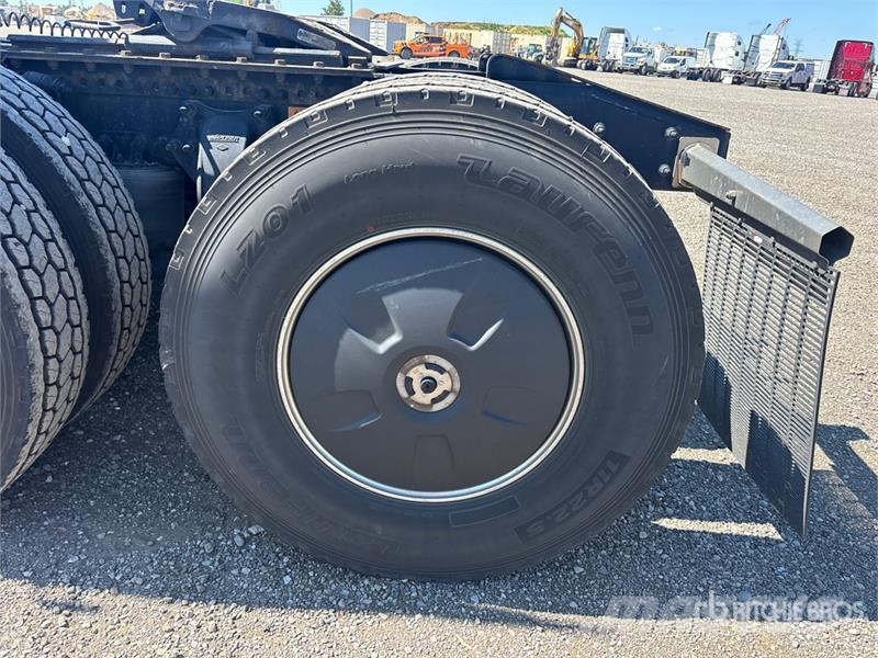 Freightliner Cascadia 126 Naudoti vilkikai