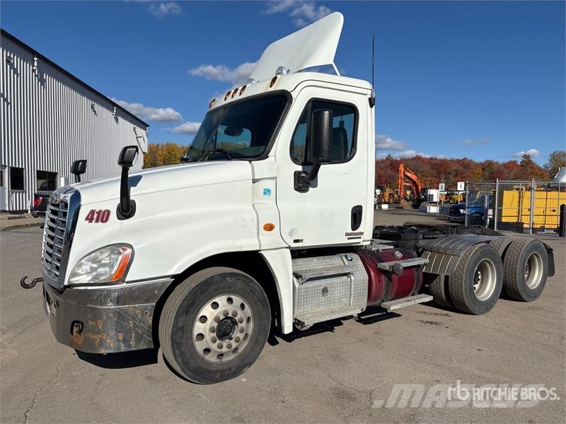 Freightliner Cascadia 125 Тягачі