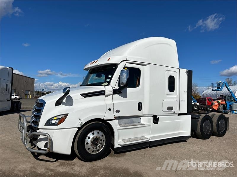 Freightliner Cascadia 126 وحدات الجر