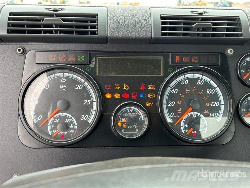 Freightliner Cascadia 125 Седельные тягачи