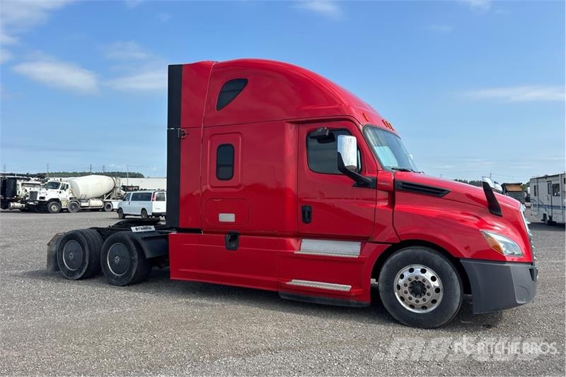Freightliner Cascadia 126 Prime Movers