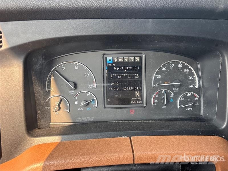 Freightliner Cascadia 126 Naudoti vilkikai