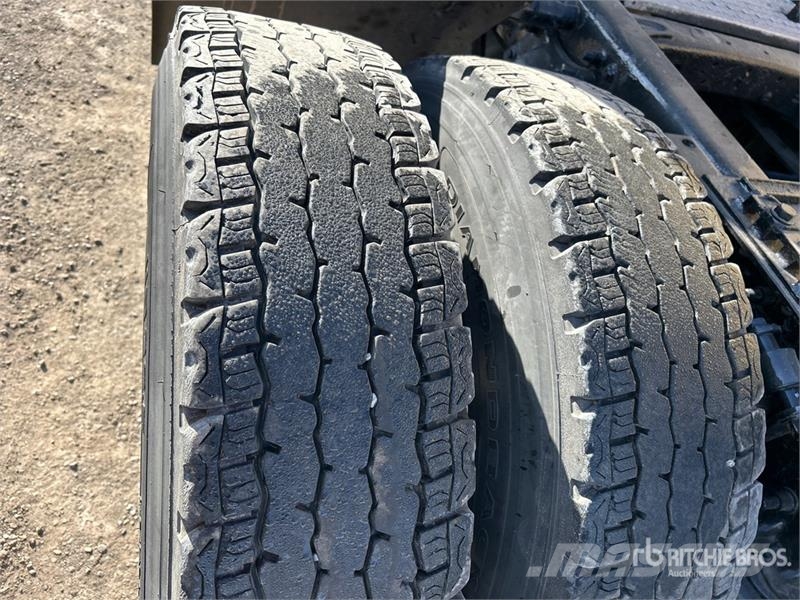 Freightliner Cascadia 125 6x4 T/A Sleeper Truck Tractor Седельные тягачи