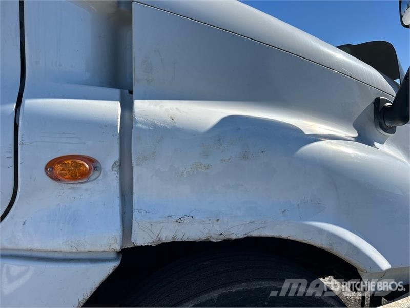 Freightliner Cascadia 125 Тягачі