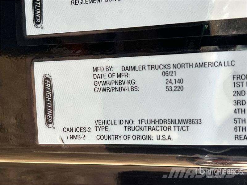 Freightliner Cascadia 126 6x4 T/A Sleeper Truck Tractor Trekkers