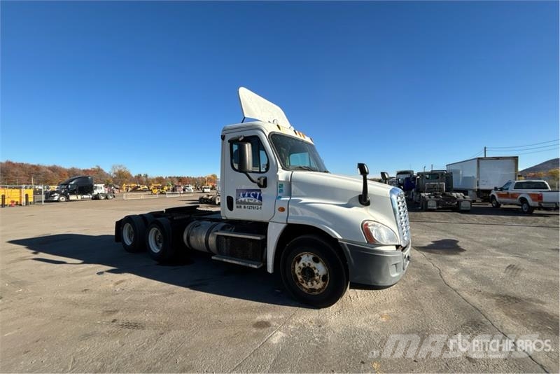 Freightliner Cascadia 125 وحدات الجر