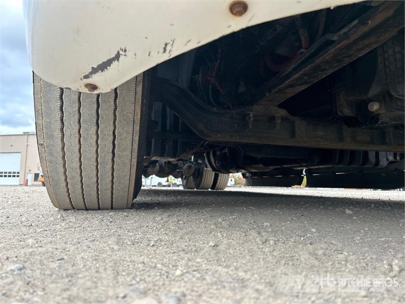 Freightliner Cascadia 126 وحدات الجر