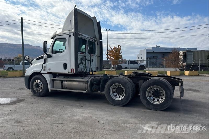 Freightliner Cascadia 126 曳引機組件
