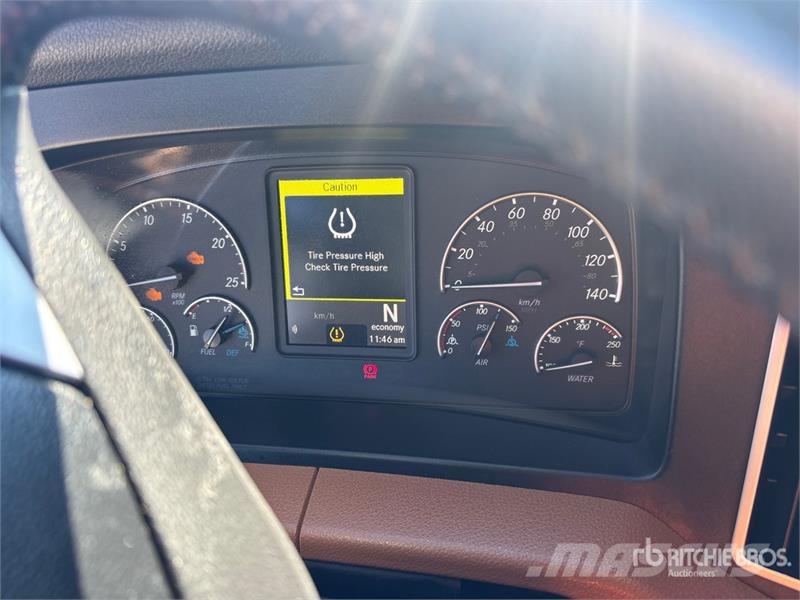 Freightliner Cascadia 126 Trekkers