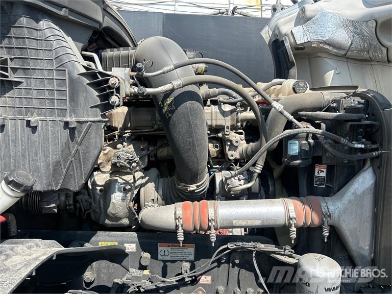 Freightliner Cascadia 126 Naudoti vilkikai