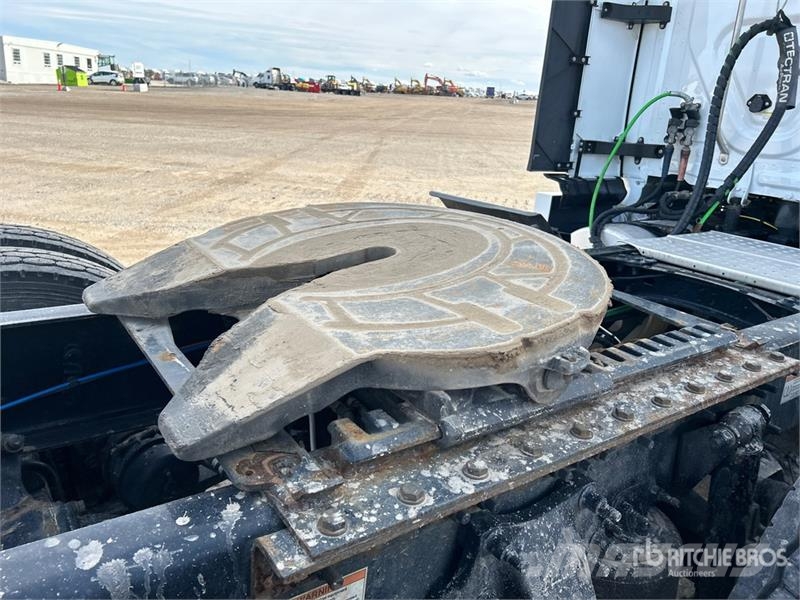 Freightliner Cascadia 126 وحدات الجر