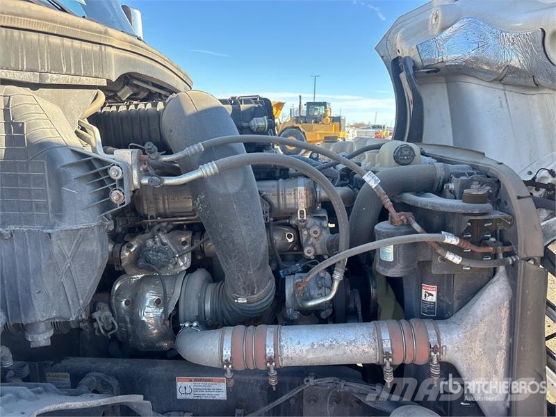 Freightliner Cascadia 126 Тягачі