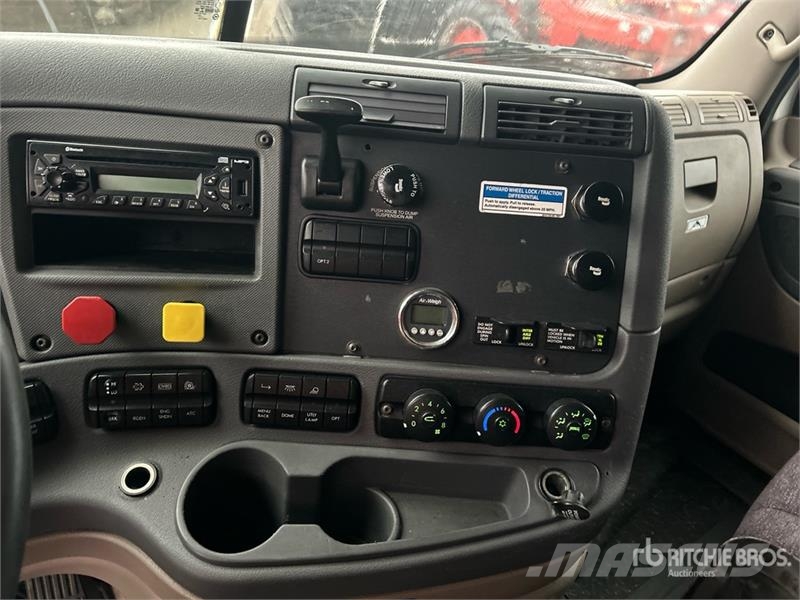 Freightliner Cascadia 125 6x4 T/A Sleeper Truck Tractor Motrici e Trattori Stradali
