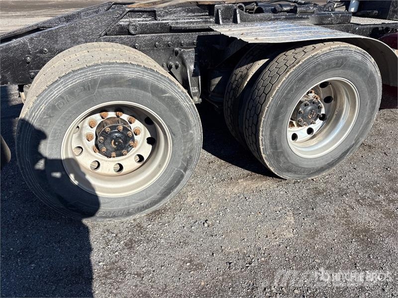 Freightliner Cascadia 125 Тягачі