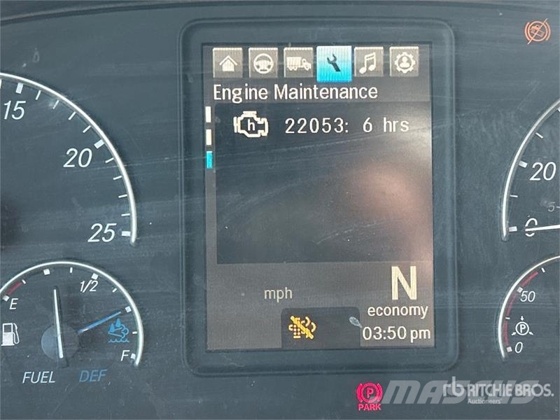 Freightliner Cascadia 126 6x4 T/A Sleeper Truck Tractor Sattelzugmaschinen