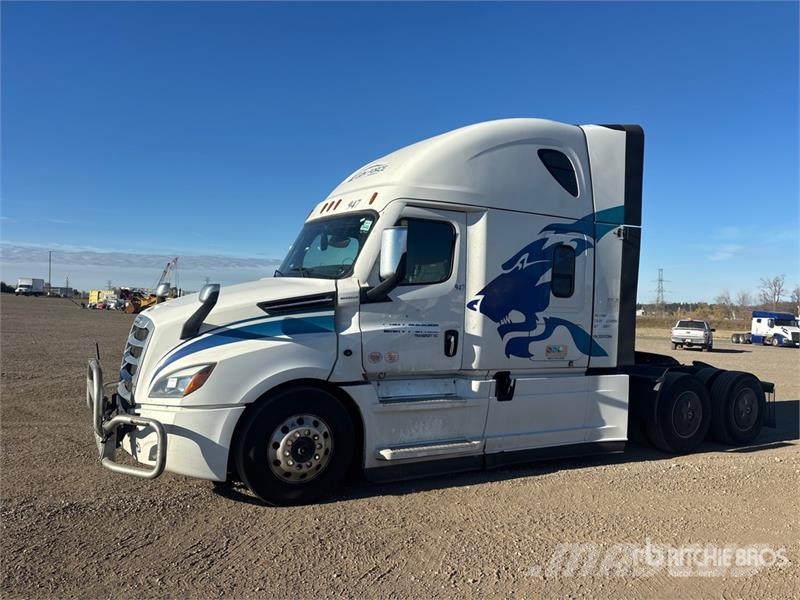 Freightliner Cascadia 126 وحدات الجر