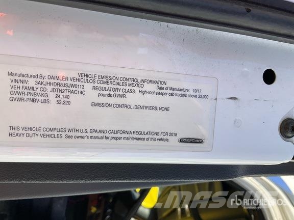 Freightliner Cascadia 126 6x4 T/A Sleeper Truck Tractor Tractor Units